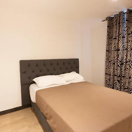 Les Pierres Du 15 Aparthotel