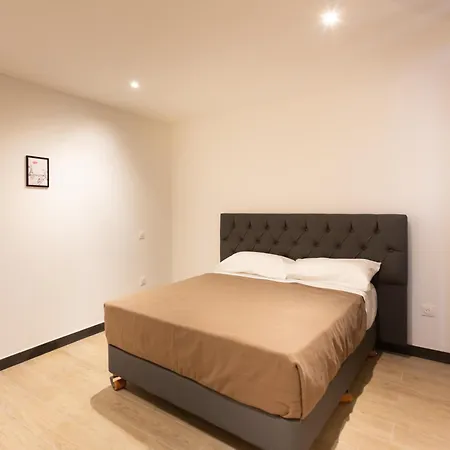 Les Pierres Du 15 Aparthotel 4*